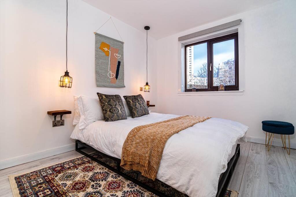Stylish City Pad With Free Private Parking Глазгоу Екстериор снимка