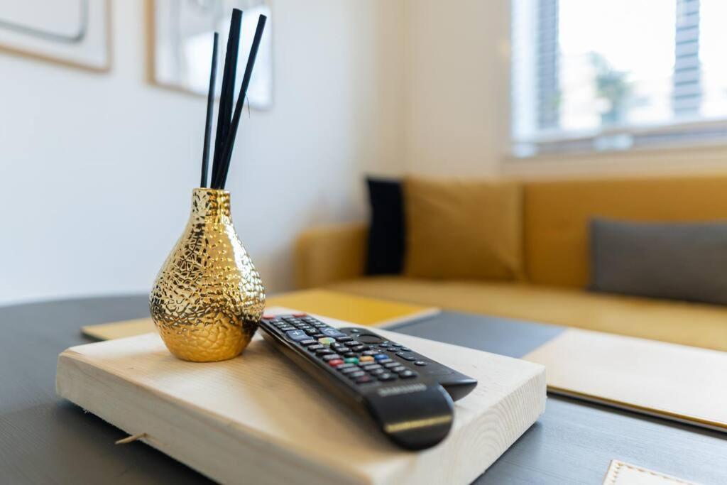 Stylish City Pad With Free Private Parking Глазгоу Екстериор снимка